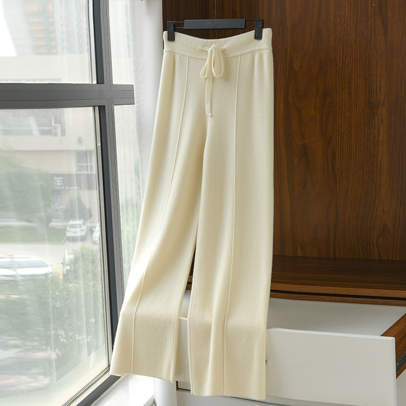 Damskie spodnie w jednolitym k – Corduroy Pant Warm recenzja i cena